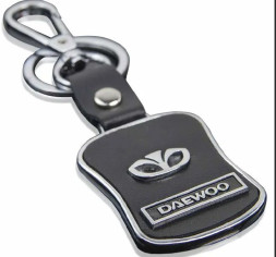 Брелок (черный) с надписью DAEWOO  (№25)