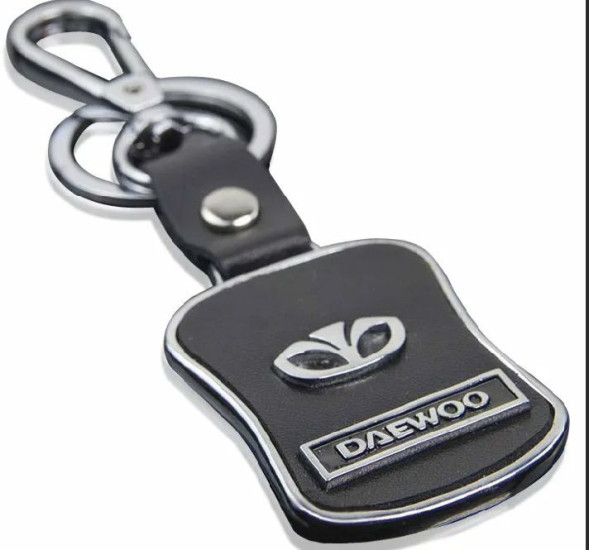 Брелок (черный) с надписью DAEWOO  (№25)