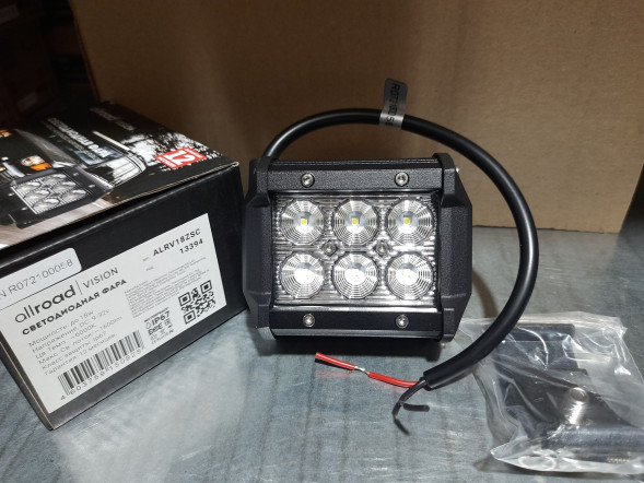 Светодиодная фара LUMEN 18W, 9/32V,6000K  ALRV18ZSC