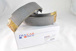 Колодка барабанного тормоза 7701205758/FCR210333 (180мм) RENAULT (Logan LS)(2004-2015) (Sandero BS0)