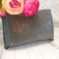 Подушка под спину со стразами перламутровая П-70