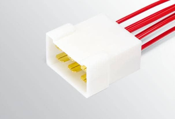 Колодка межжгутовая 6-ти клеммная штыревая серии 6.3, с пров. 1,0 мм кв.АХ-374-02 CARGEN